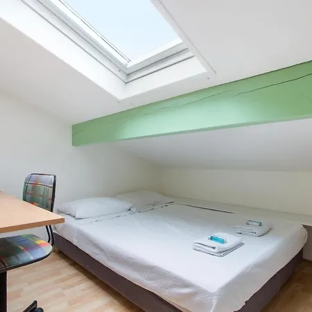 - Balcon - Proche * 比达尔